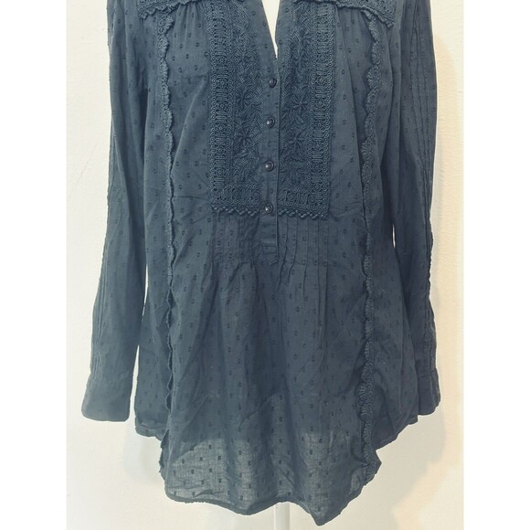 Leifnotes Anthropologie Size 8 Navy Laced Embroidery RollTab Sleeve Blouse - Picture 4 of 12